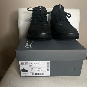 Ecco shoes never worn size 39